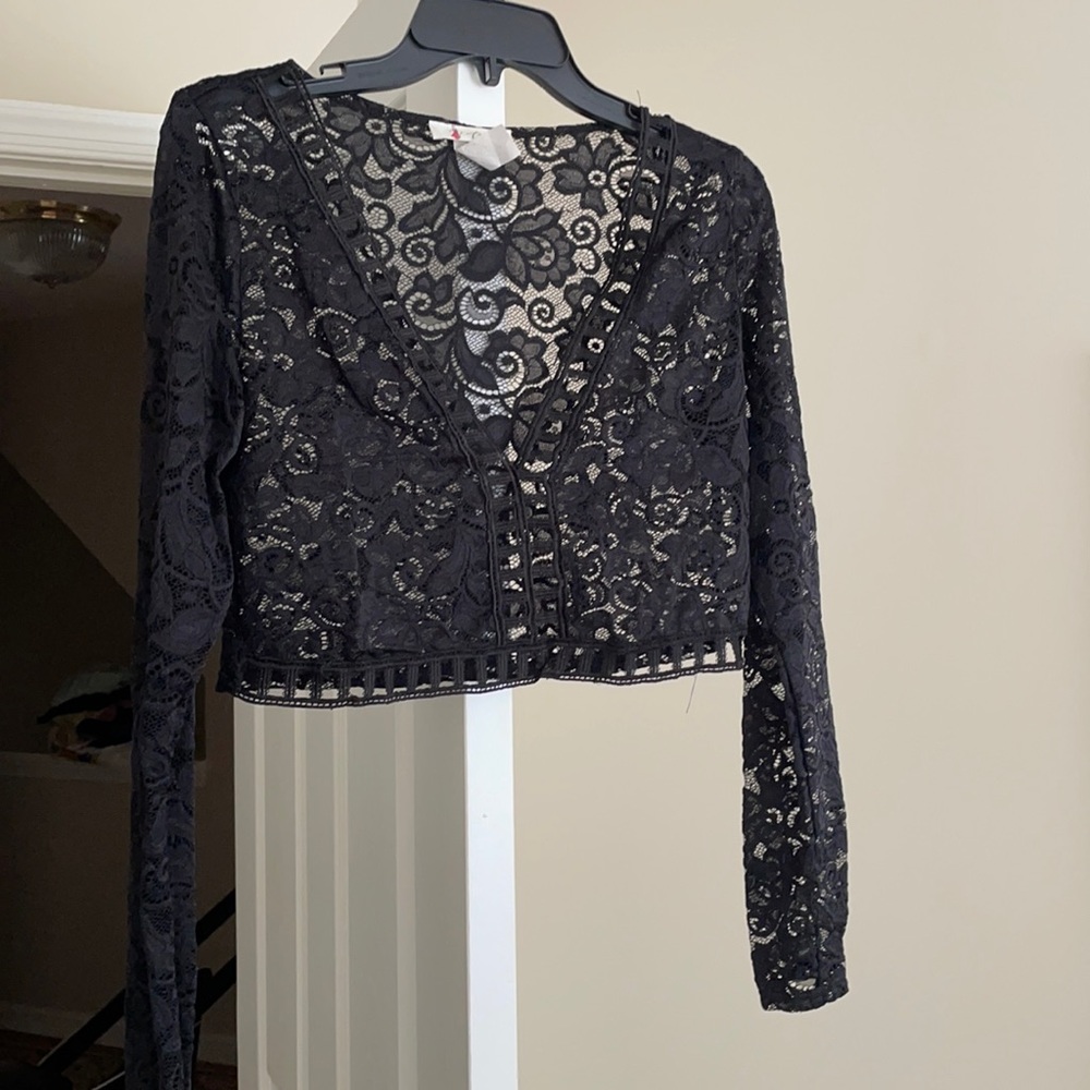 Women’s black lace crop top; size M